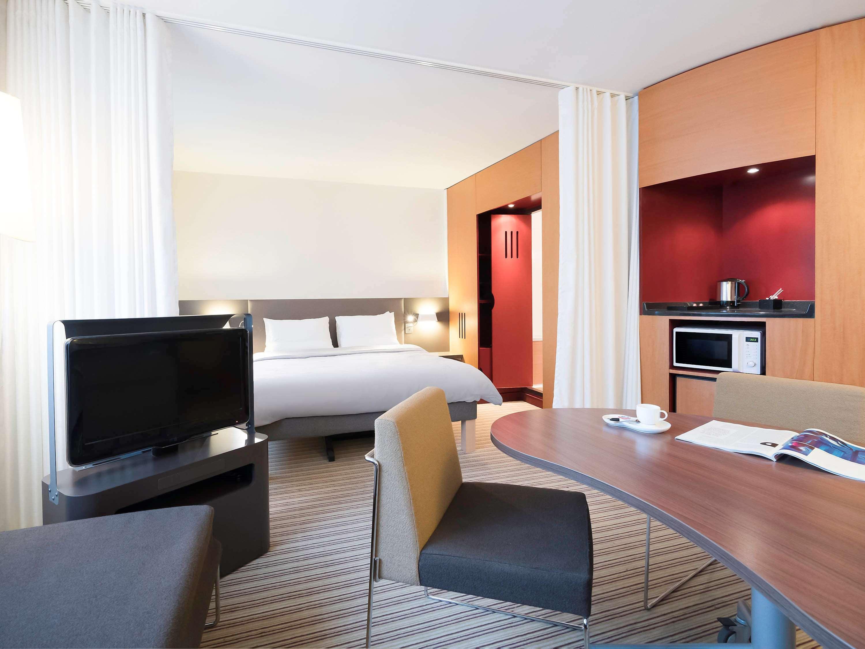โนโวเทล สวีทส์ แพริส มงเตร วินเซนต์ Hotel ปารีส ภายนอก รูปภาพ
